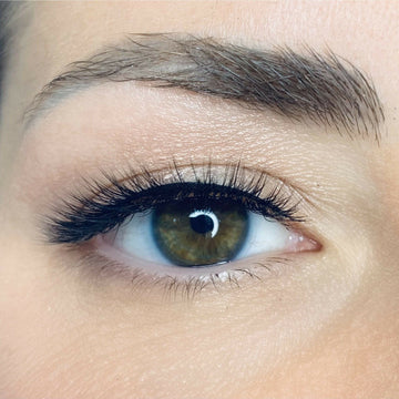 Avella Beauty Australia LUX 3D Lash Medium, Neat, Doll Luxury 3D Lashes